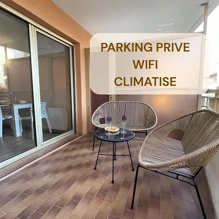 Et A Pied, Air Conditionne Et Parking Prive, Baie De St Tropez